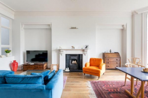 Apt 2, 2 Driffield Terrace Bright & Spacious 2-Bed Apartment in York Pass The Keys